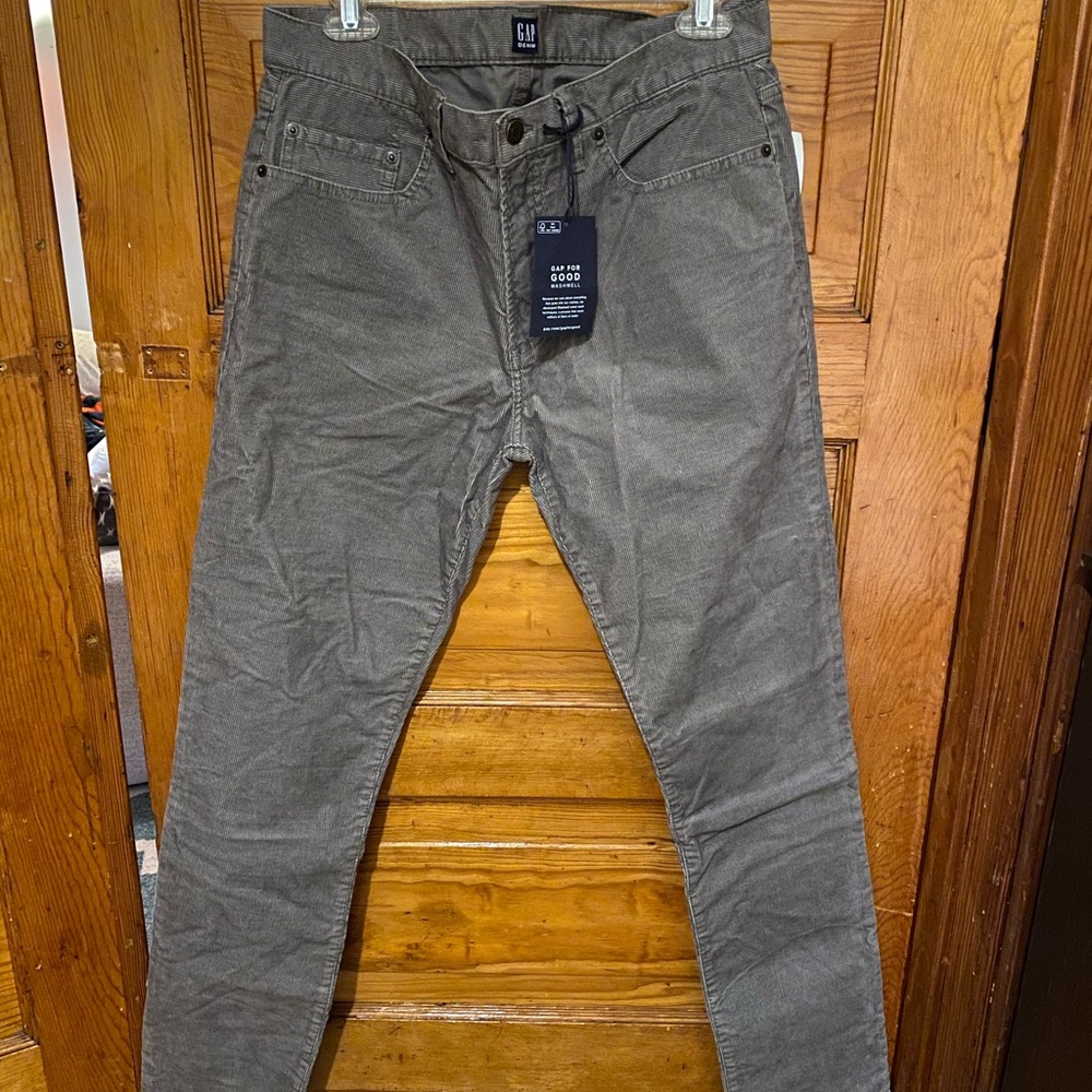 Men’s Slim Fit Corduroy Pants